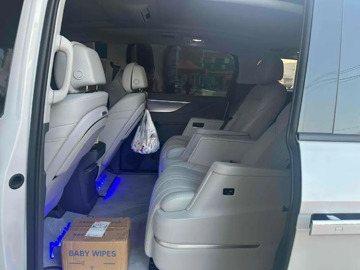 2026 Buick GL8 2.0T 237HP L4 9AT,autocango,china used car exporter,china ev exporter,chinese used car exporter,chinese used ev exporter