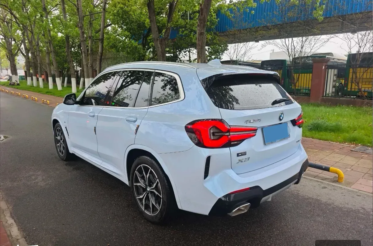 2022 BMW X3 2.0T 184HP L4 8AT,autocango,china used car exporter,china ev exporter,chinese used car exporter,chinese used ev exporter