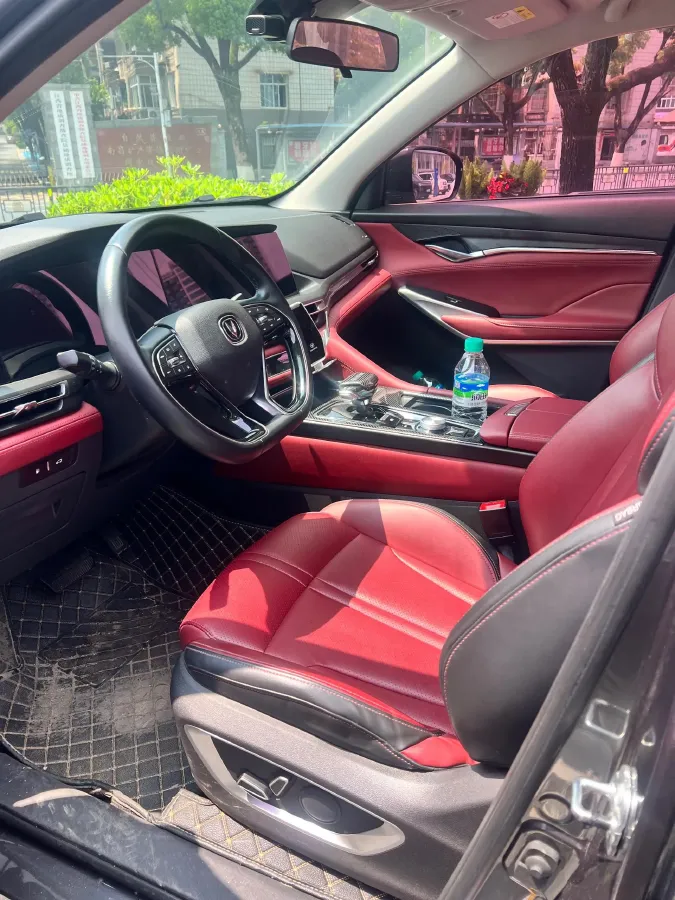 2020 ChangAn CS75 Plus 2.0T 233HP L4 8AT,autocango,china used car exporter,china ev exporter,chinese used car exporter,chinese used ev exporter