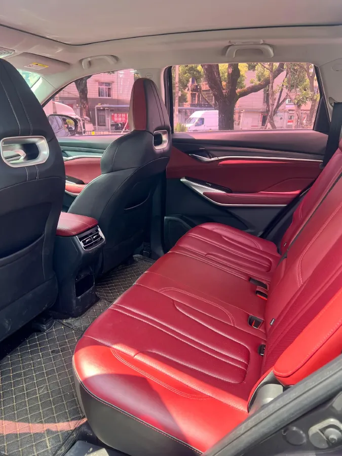 2020 ChangAn CS75 Plus 2.0T 233HP L4 8AT,autocango,china used car exporter,china ev exporter,chinese used car exporter,chinese used ev exporter