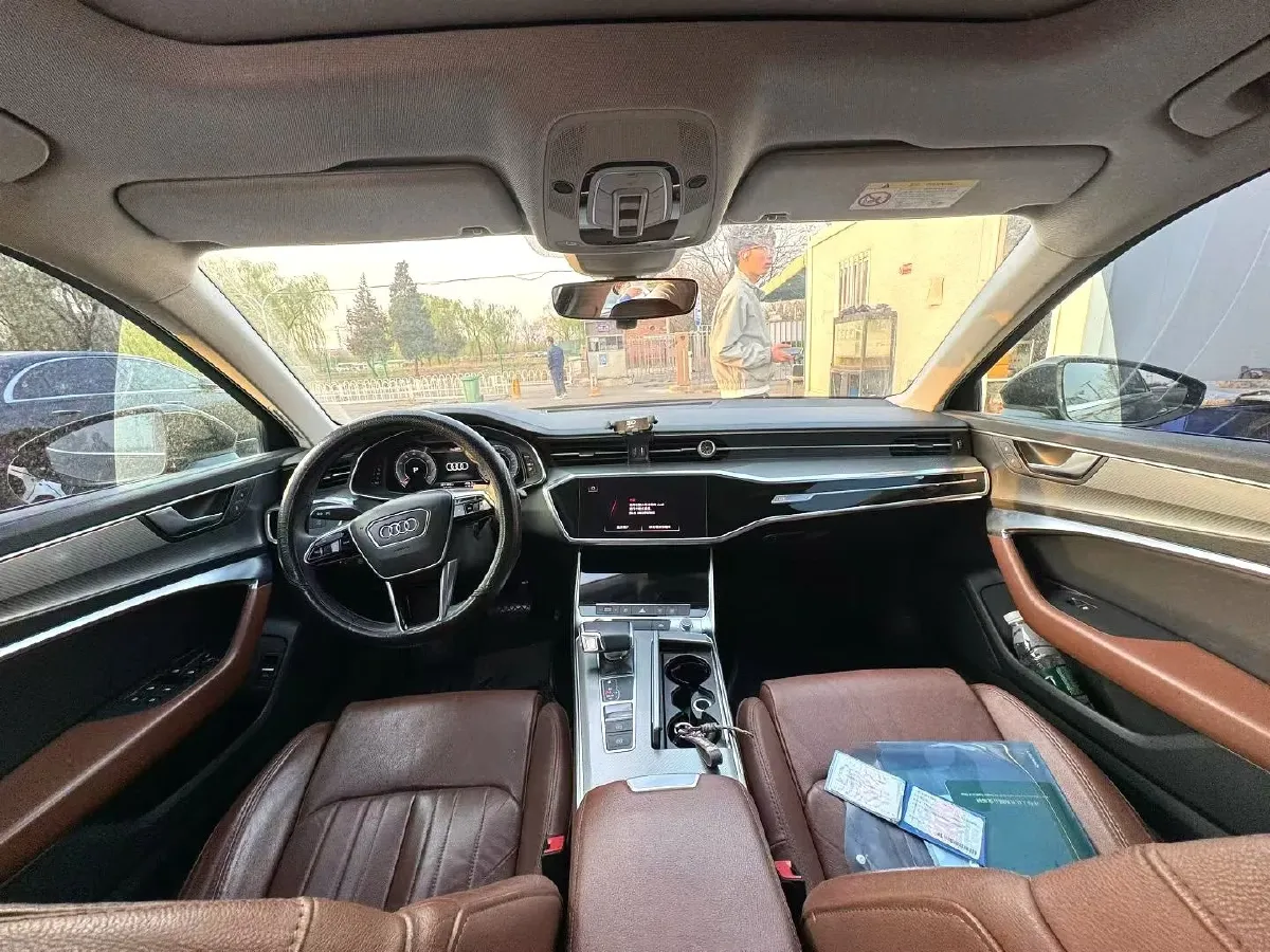 2021 Audi A6L 2.0T 224HP L4 7DCT,autocango,china used car exporter,china ev exporter,chinese used car exporter,chinese used ev exporter