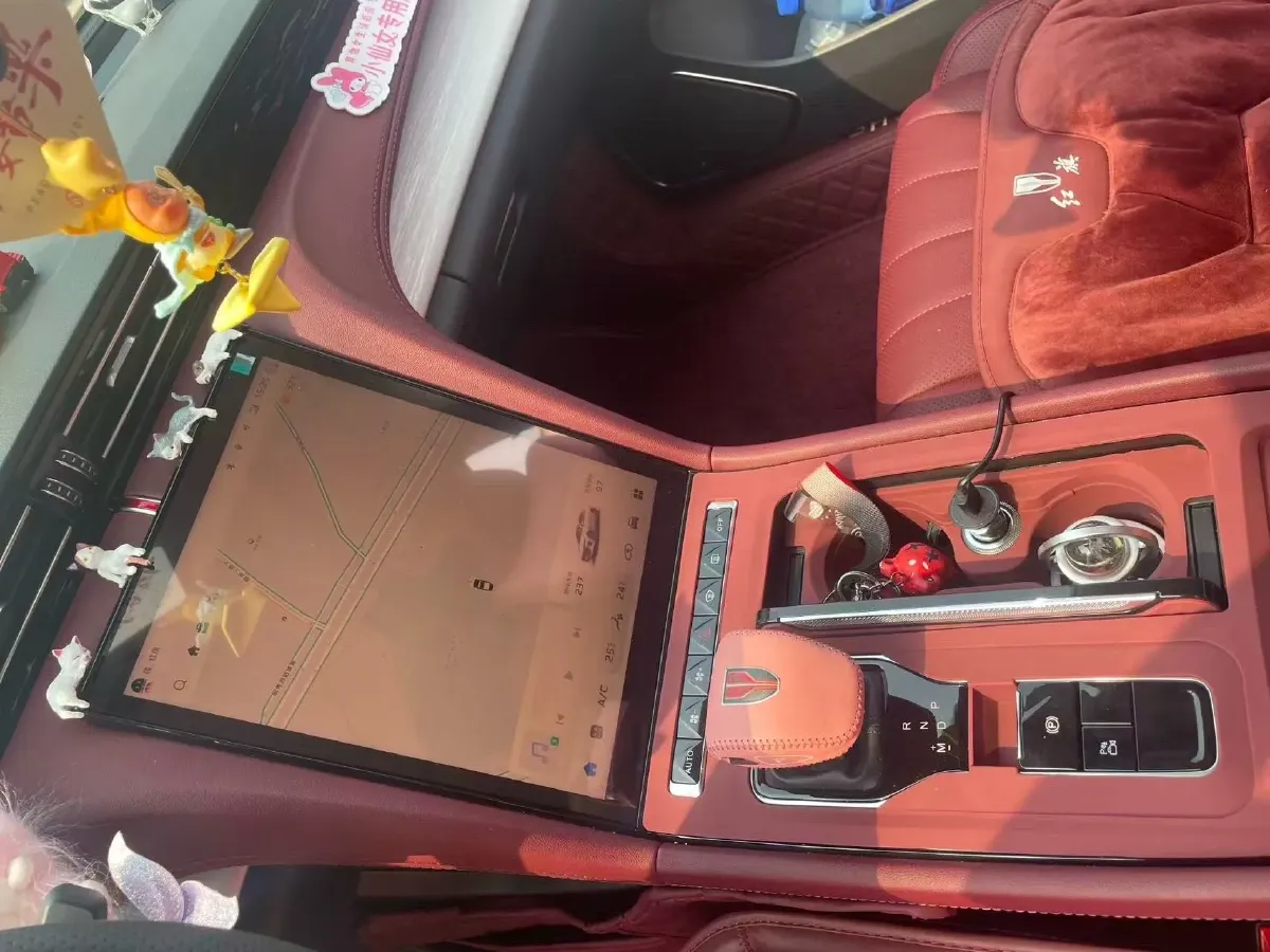 2025 HongQi H5 1.5T 169HP L4 7DCT,autocango,china used car exporter,china ev exporter,chinese used car exporter,chinese used ev exporter