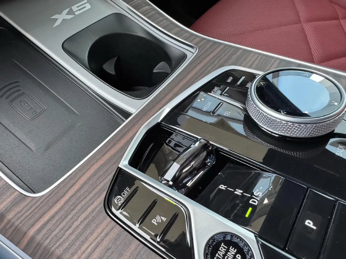 2025 BMW X5 3.0T 381HP L6 8AT,autocango,china used car exporter,china ev exporter,chinese used car exporter,chinese used ev exporter