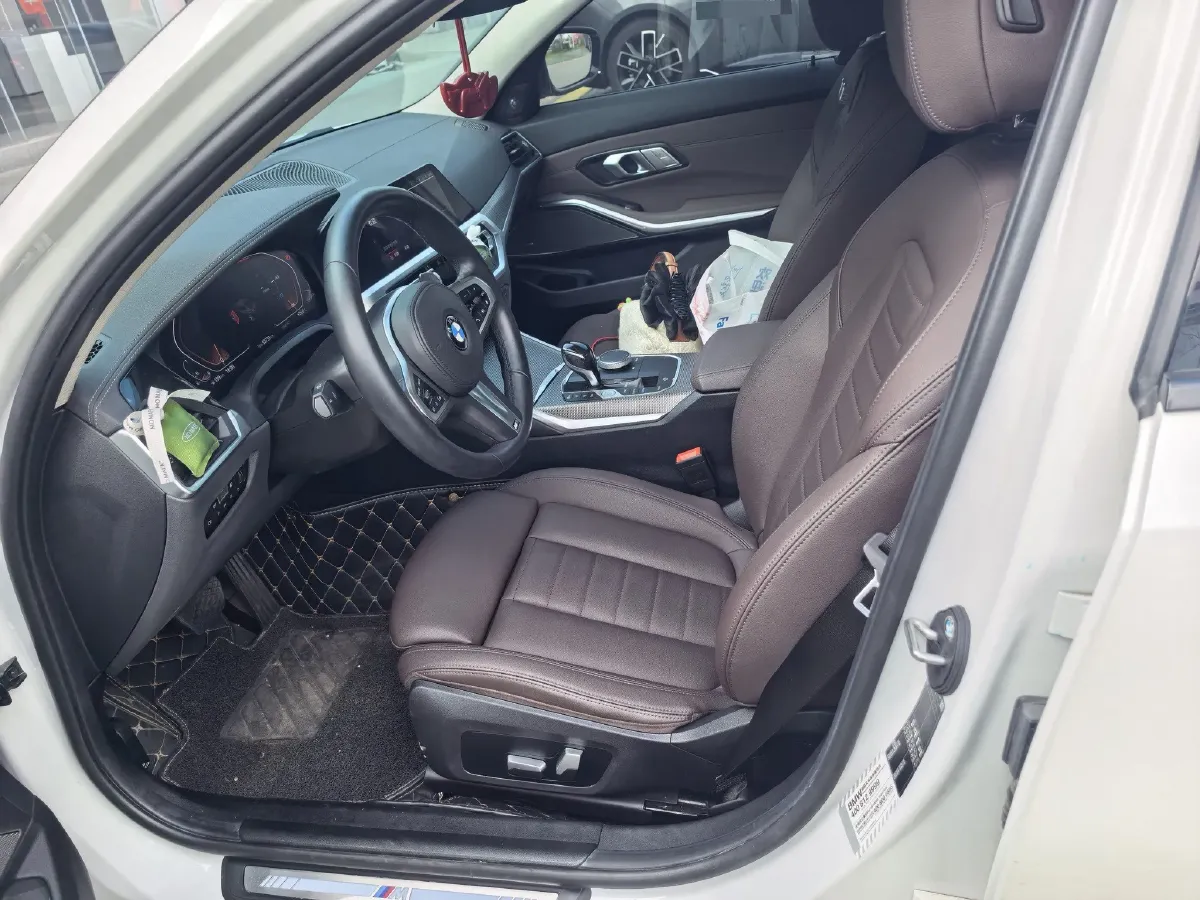 2021 BMW 3 Series 2.0T 184HP L4 8AT,autocango,china used car exporter,china ev exporter,chinese used car exporter,chinese used ev exporter