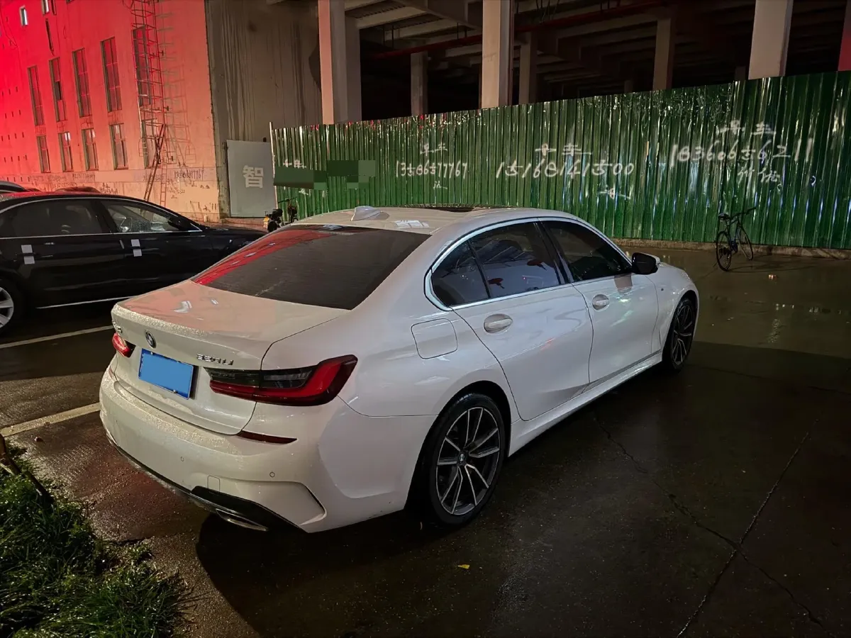 2022 BMW 3 Series 2.0T 156HP L4 8AT,autocango,china used car exporter,china ev exporter,chinese used car exporter,chinese used ev exporter