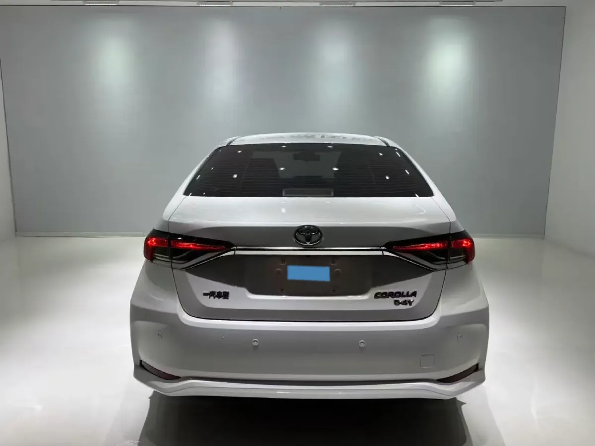 2021 Toyota Corolla 1.2T 116HP L4 CVT,autocango,china used car exporter,china ev exporter,chinese used car exporter,chinese used ev exporter
