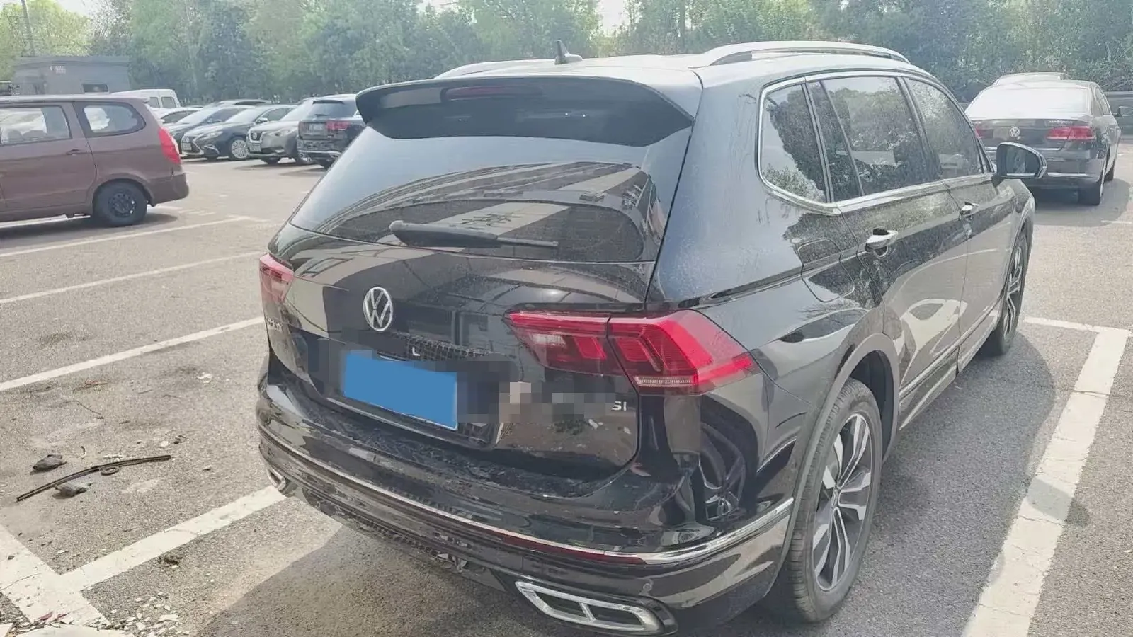 2025 Volkswagen Tiguan L 2.0T 186HP L4 7DCT,autocango,china used car exporter,china ev exporter,chinese used car exporter,chinese used ev exporter