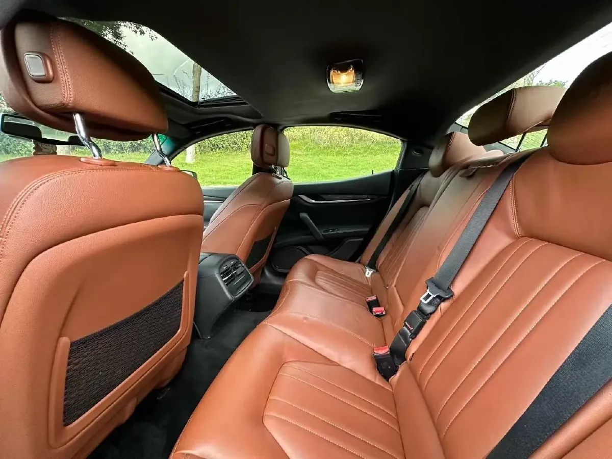 2018 Maserati Ghibli 3.0T 350HP V6 8AT,autocango,china used car exporter,china ev exporter,chinese used car exporter,chinese used ev exporter