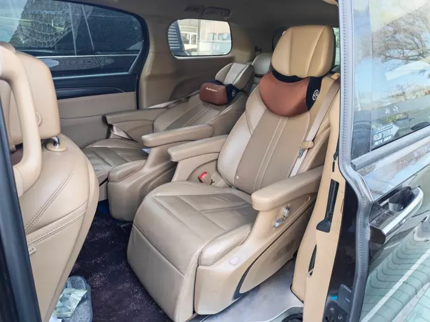 2021 Buick GL8 2.0T 237HP L4 9AT,autocango,china used car exporter,china ev exporter,chinese used car exporter,chinese used ev exporter