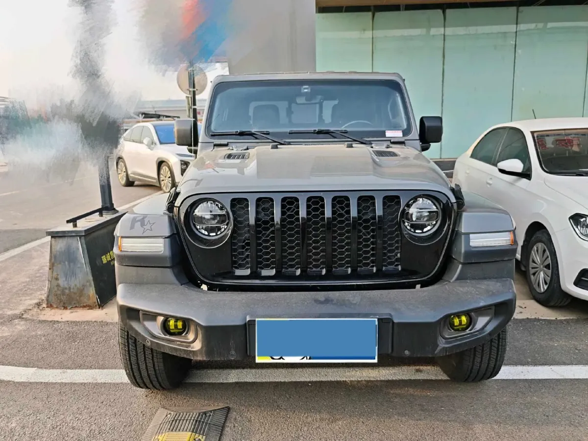 2022 Jeep Gladiator 3.6L 284HP V6 8AT,autocango,china used car exporter,china ev exporter,chinese used car exporter,chinese used ev exporter
