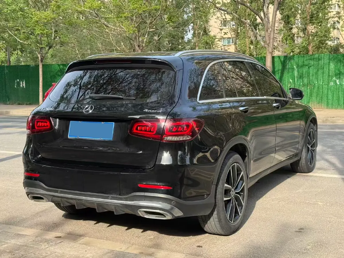2021 Mercedes-Benz GLC Class 2.0T 197HP L4 9AT,autocango,china used car exporter,china ev exporter,chinese used car exporter,chinese used ev exporter