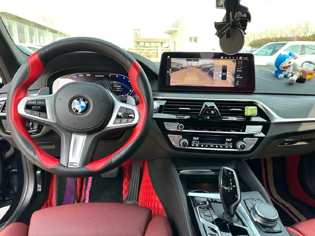 2023 BMW 5 Series 2.0T 245HP L4 8AT,autocango,china used car exporter,china ev exporter,chinese used car exporter,chinese used ev exporter