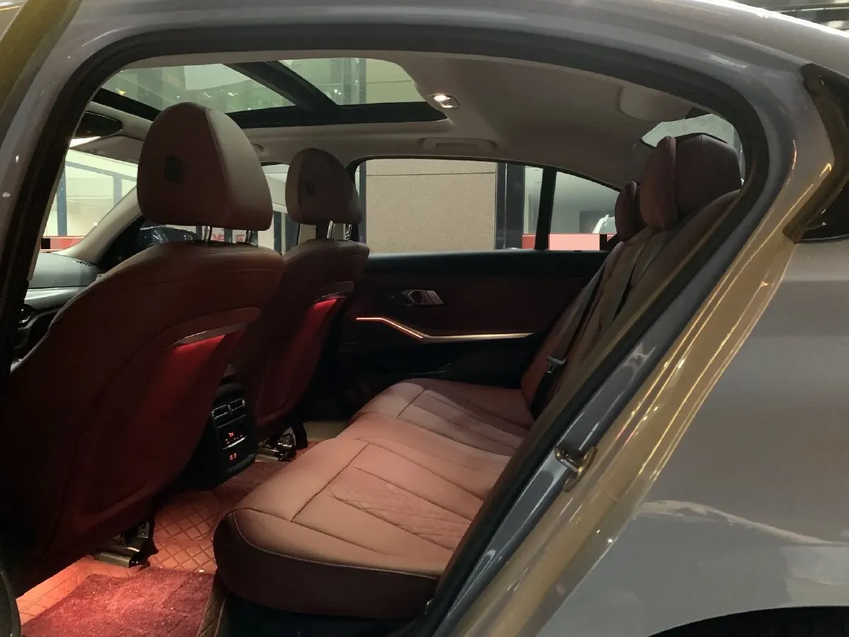 2024 BMW 3 Series 2.0T 245HP L4 8AT,autocango,china used car exporter,china ev exporter,chinese used car exporter,chinese used ev exporter