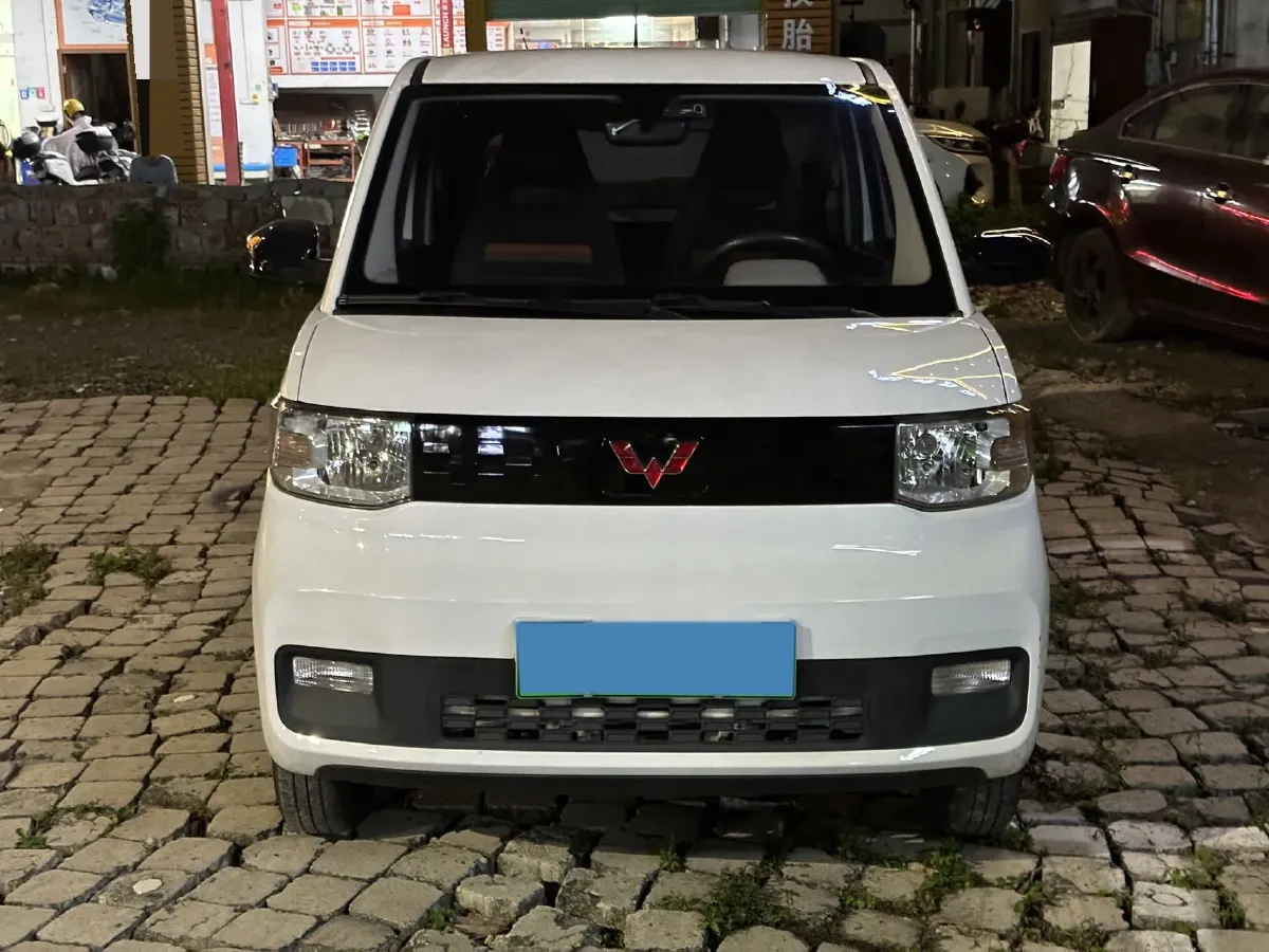 2020 WuLing HongGuang MINI EV BEV 9KWH,autocango,china used car exporter,china ev exporter,chinese used car exporter,chinese used ev exporter