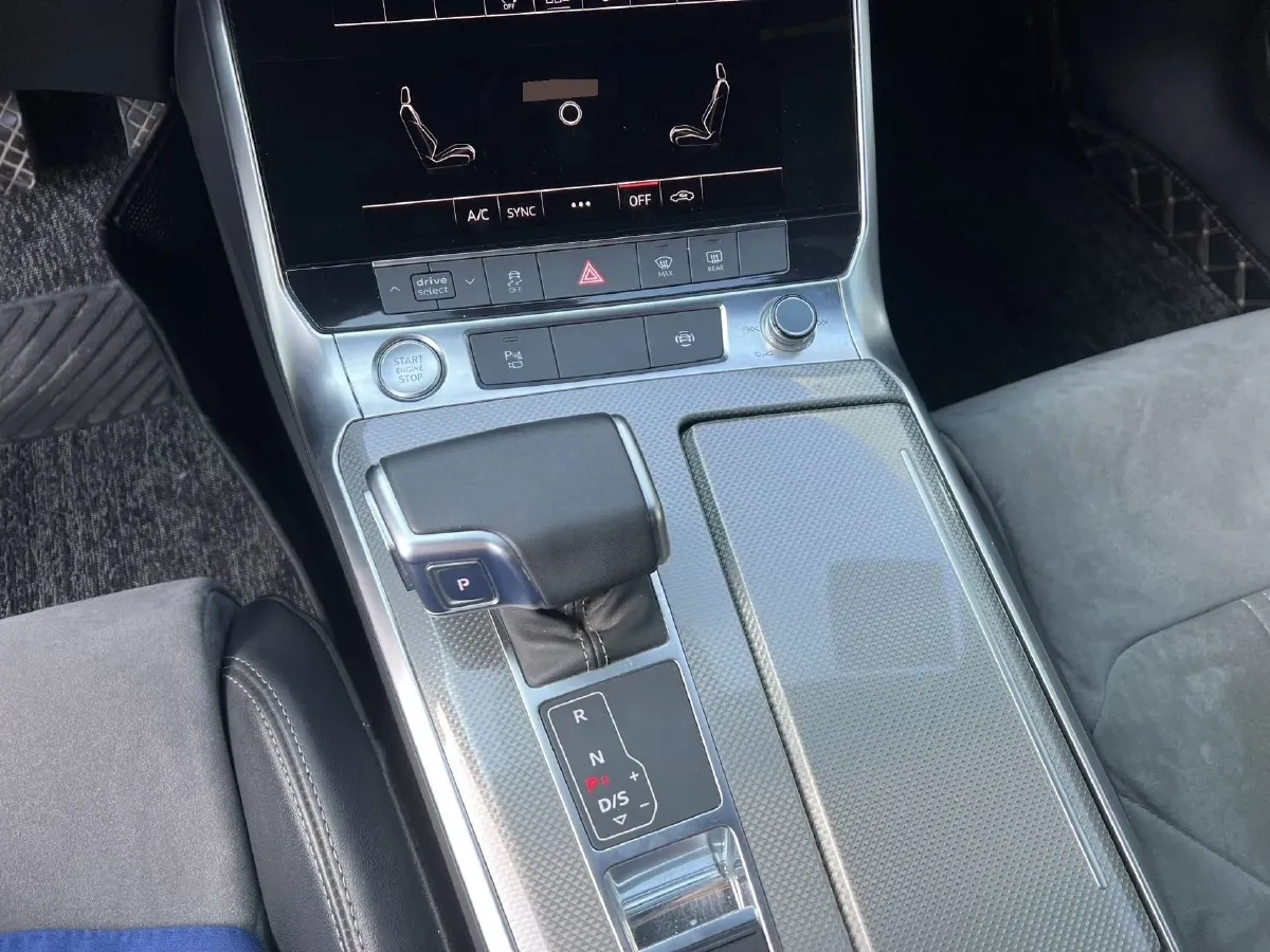 2019 Audi A6L 2.0T 190HP L4 7DCT,autocango,china used car exporter,china ev exporter,chinese used car exporter,chinese used ev exporter