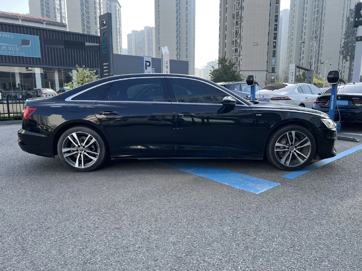 2019 Audi A6L 2.0T 190HP L4 7DCT,autocango,china used car exporter,china ev exporter,chinese used car exporter,chinese used ev exporter