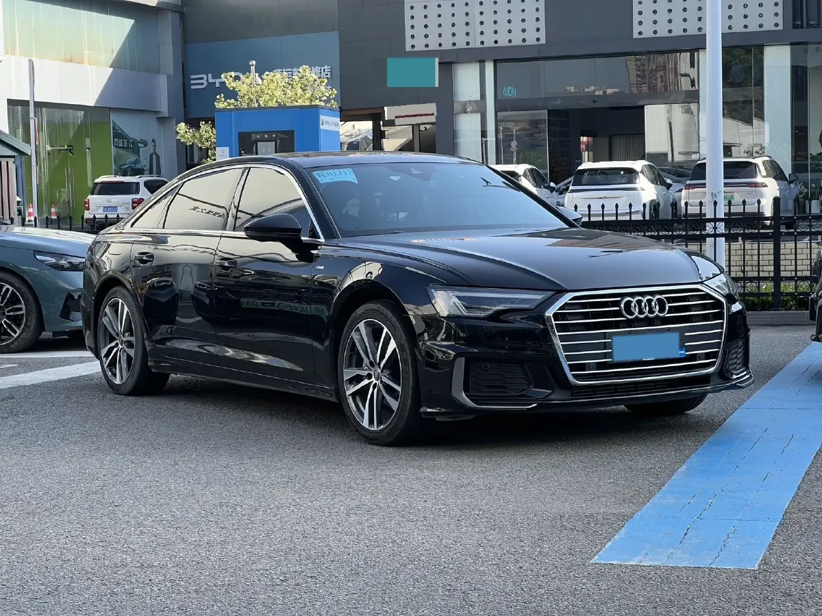 2019 Audi A6L 2.0T 190HP L4 7DCT,autocango,china used car exporter,china ev exporter,chinese used car exporter,chinese used ev exporter