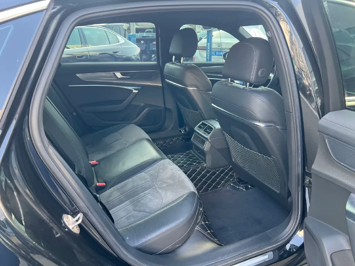 2019 Audi A6L 2.0T 190HP L4 7DCT,autocango,china used car exporter,china ev exporter,chinese used car exporter,chinese used ev exporter