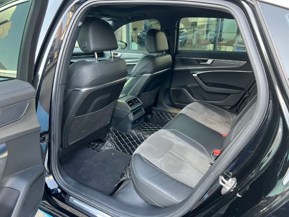 2019 Audi A6L 2.0T 190HP L4 7DCT,autocango,china used car exporter,china ev exporter,chinese used car exporter,chinese used ev exporter