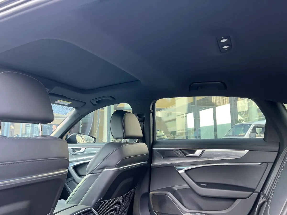 2019 Audi A6L 2.0T 190HP L4 7DCT,autocango,china used car exporter,china ev exporter,chinese used car exporter,chinese used ev exporter