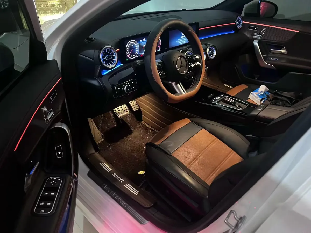 2025 Mercedes-Benz A Class 1.3T 163HP L4 7DCT,autocango,china used car exporter,china ev exporter,chinese used car exporter,chinese used ev exporter