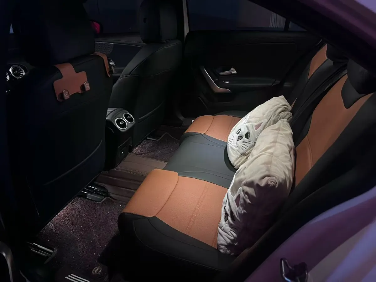 2025 Mercedes-Benz A Class 1.3T 163HP L4 7DCT,autocango,china used car exporter,china ev exporter,chinese used car exporter,chinese used ev exporter