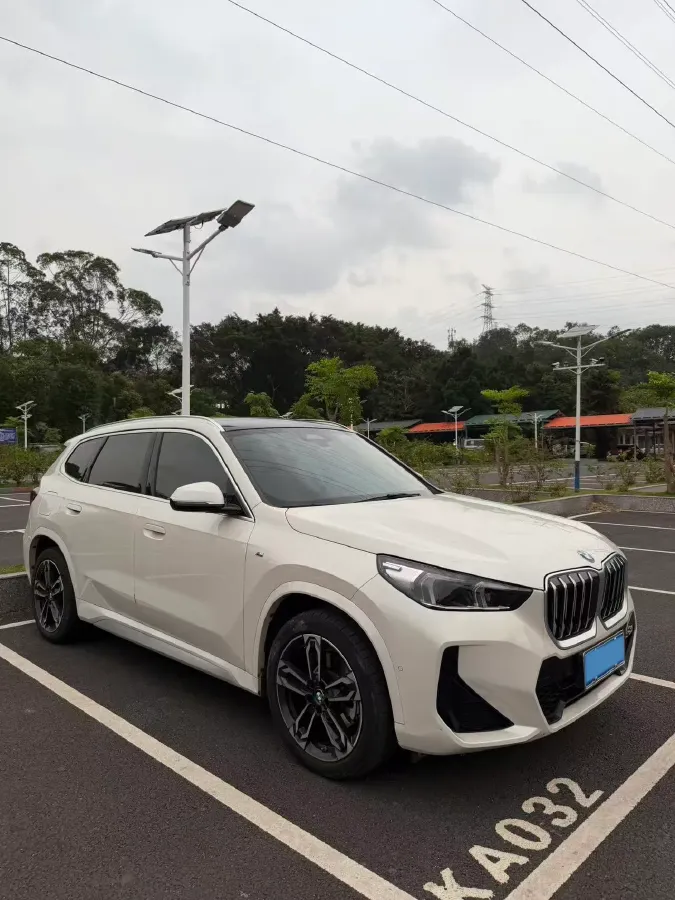 2024 BMW X1 2.0T 204HP L4 7DCT,autocango,china used car exporter,china ev exporter,chinese used car exporter,chinese used ev exporter