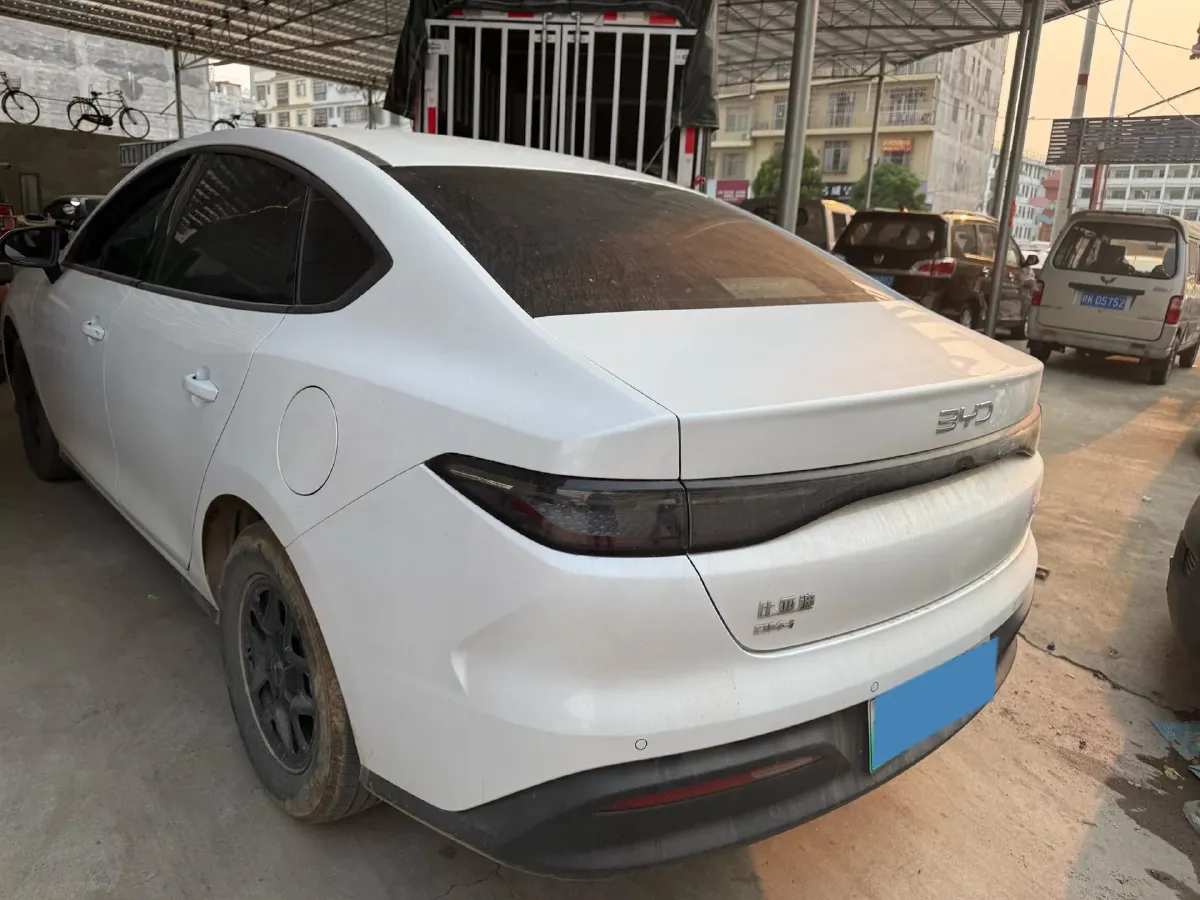 2025 BYD Seal05 DM-i 1.5L 101HP L4 E-CVT PHEV 7.68KWH,autocango,china used car exporter,china ev exporter,chinese used car exporter,chinese used ev exporter