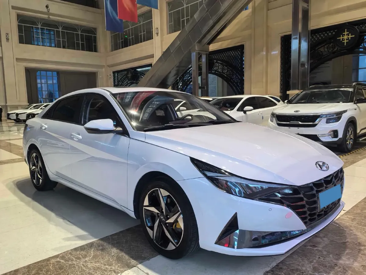 2021 Hyundai Elantra 1.5L 115HP L4 CVT,autocango,china used car exporter,china ev exporter,chinese used car exporter,chinese used ev exporter