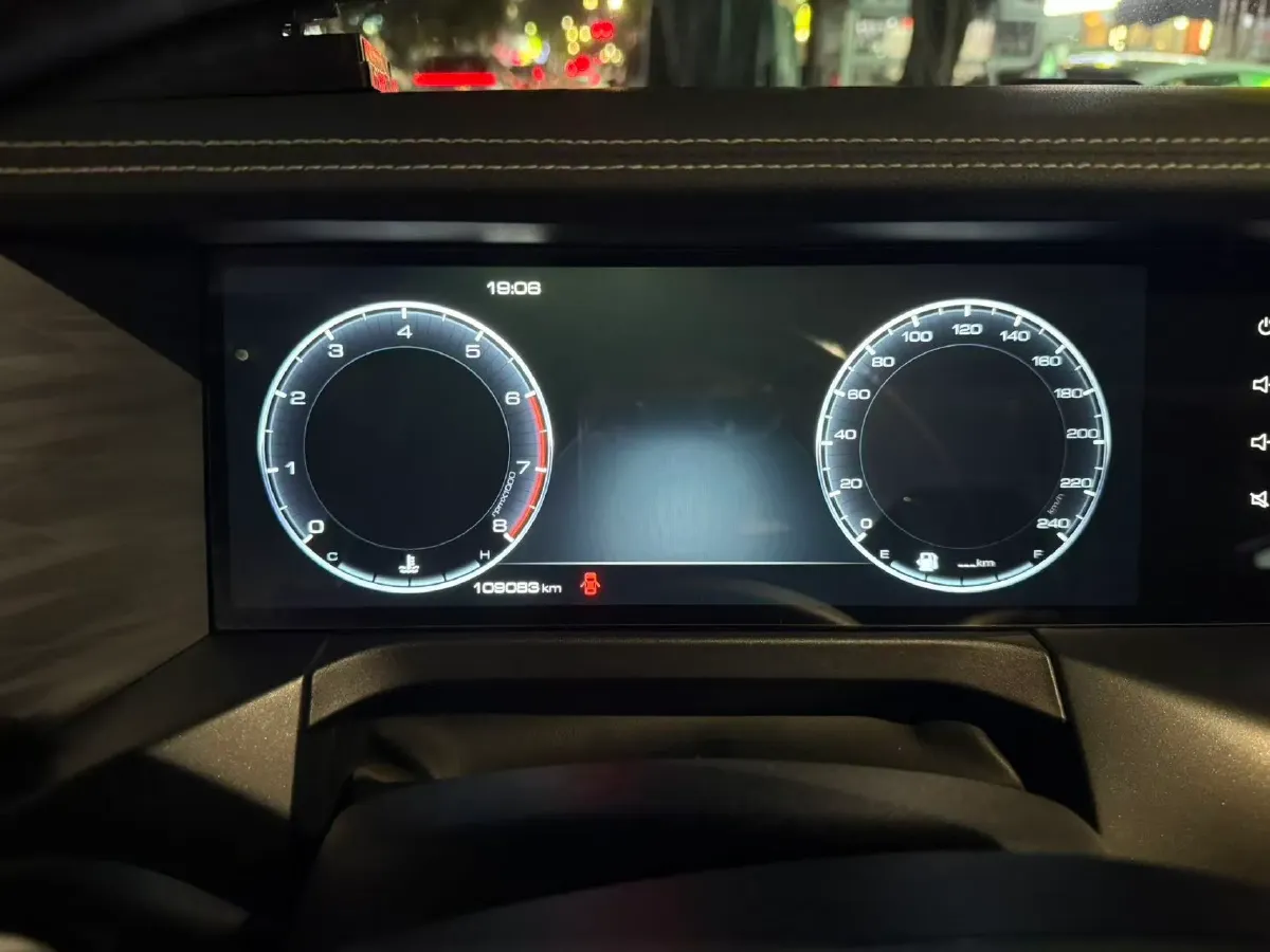 2021 Tank 300 2.0T 227HP L4 8AT,autocango,china used car exporter,china ev exporter,chinese used car exporter,chinese used ev exporter