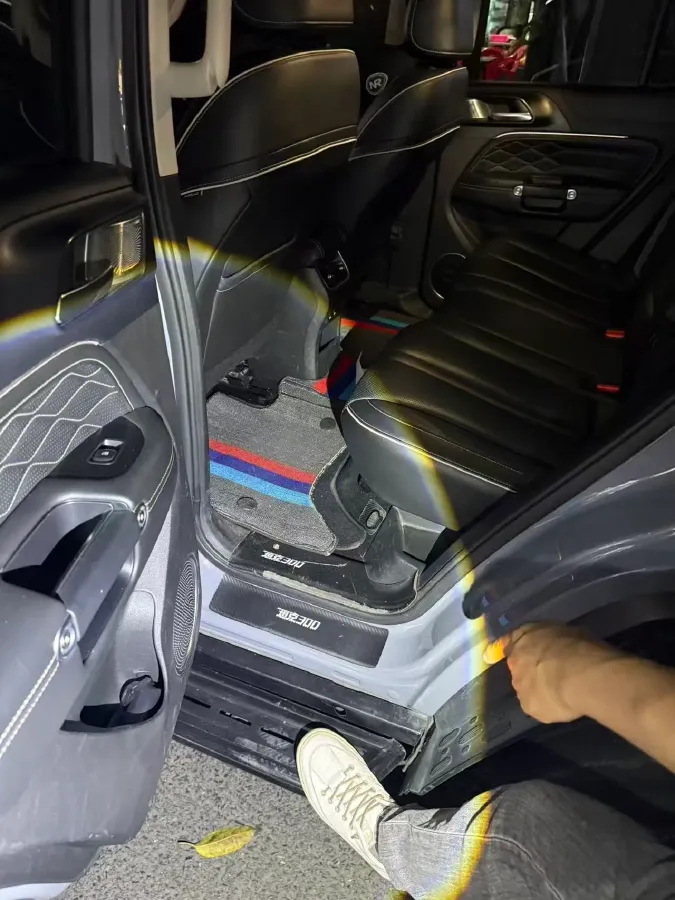 2021 Tank 300 2.0T 227HP L4 8AT,autocango,china used car exporter,china ev exporter,chinese used car exporter,chinese used ev exporter