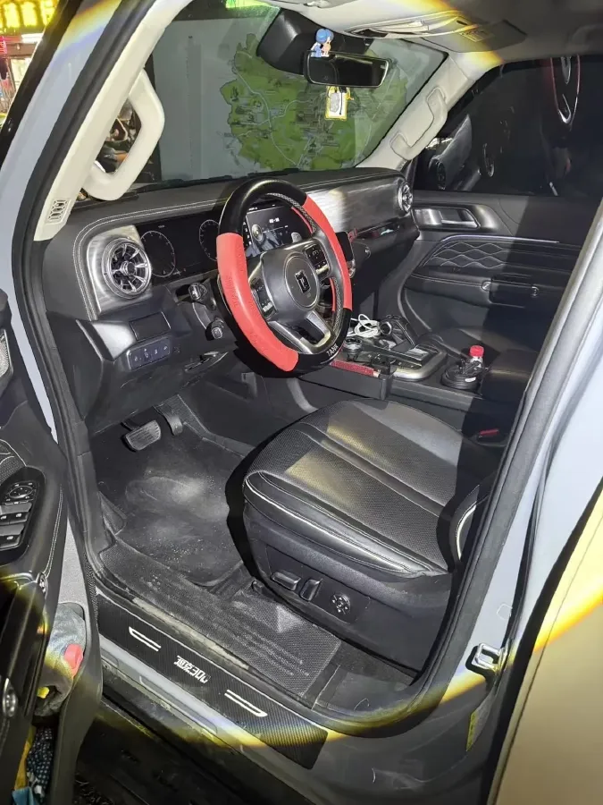 2021 Tank 300 2.0T 227HP L4 8AT,autocango,china used car exporter,china ev exporter,chinese used car exporter,chinese used ev exporter