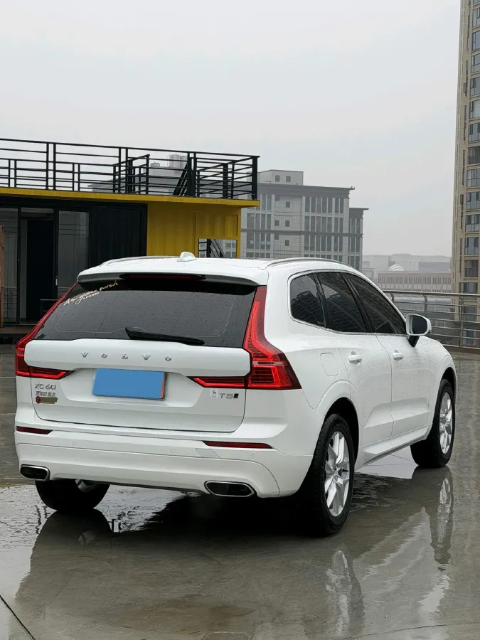 2019 Volvo XC60 2.0T 254HP L4 8AT,autocango,china used car exporter,china ev exporter,chinese used car exporter,chinese used ev exporter