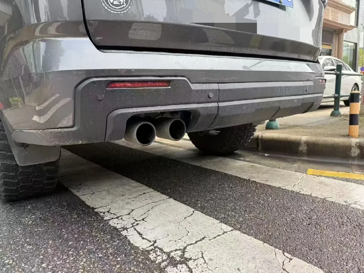 2023 HongQi H5 1.8T 197HP L4 8AT,autocango,china used car exporter,china ev exporter,chinese used car exporter,chinese used ev exporter