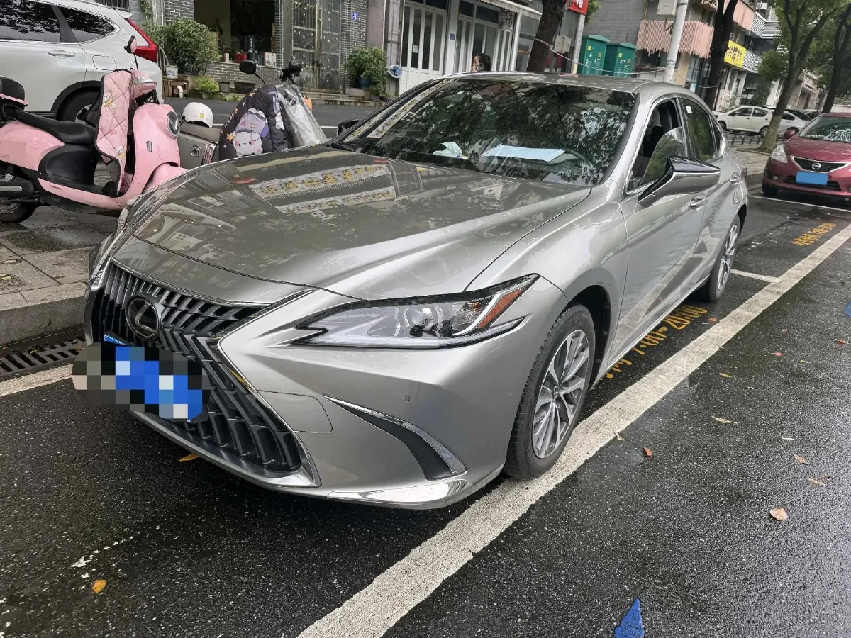 2022 Lexus ES 2.0L 173HP L4 CVT,autocango,china used car exporter,china ev exporter,chinese used car exporter,chinese used ev exporter