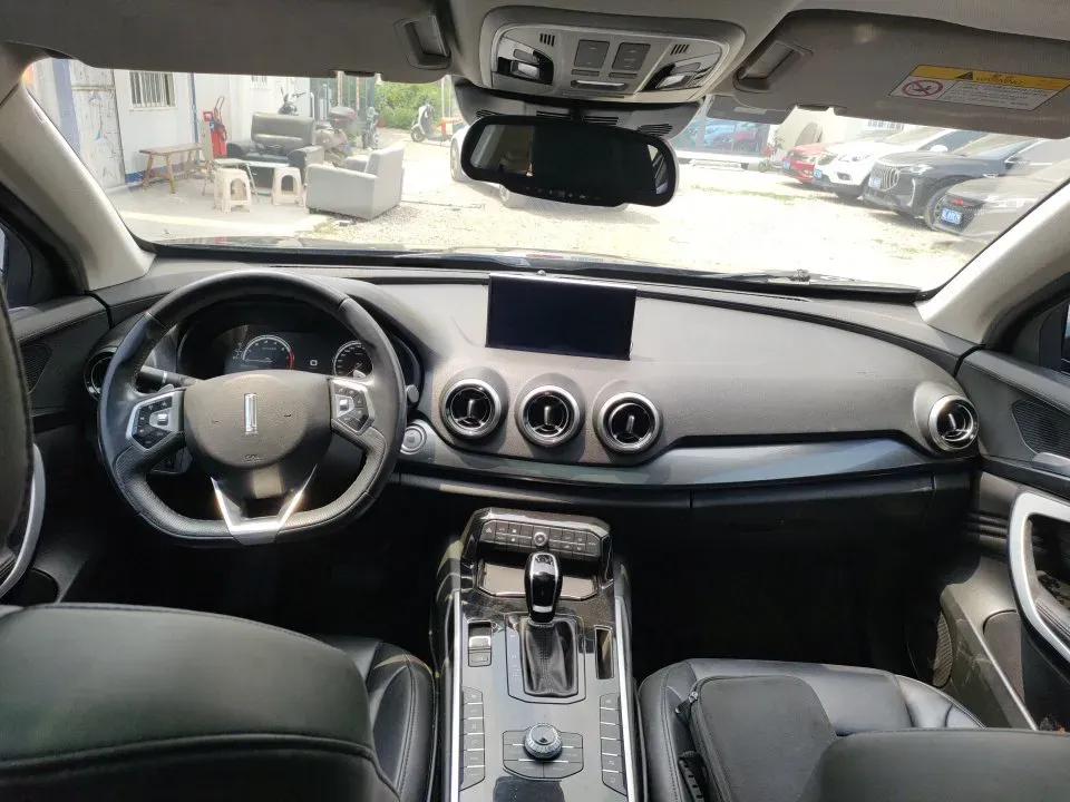 2017 WEY VV7 2.0T 234HP L4 7DCT,autocango,china used car exporter,china ev exporter,chinese used car exporter,chinese used ev exporter