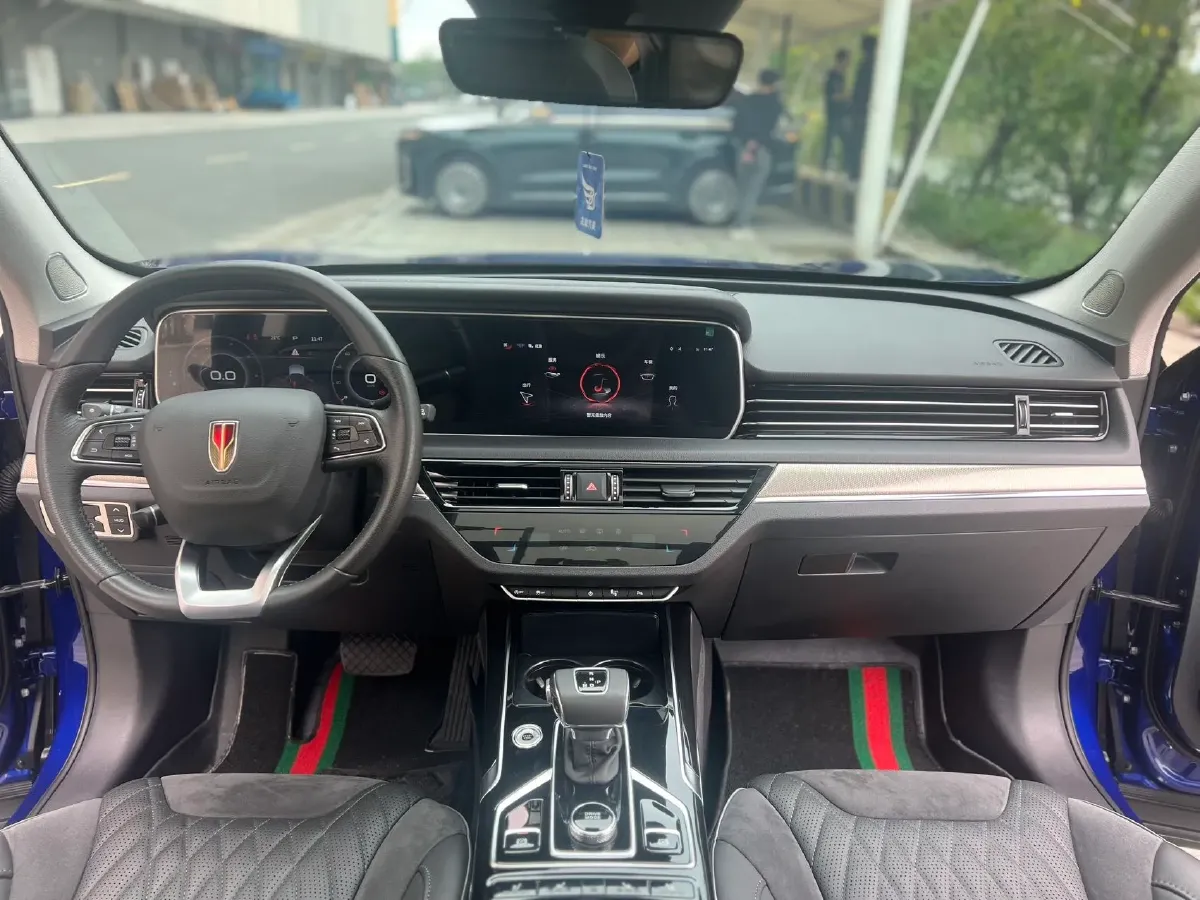 2022 HongQi HS5 2.0T 224HP L4 6AT,autocango,china used car exporter,china ev exporter,chinese used car exporter,chinese used ev exporter