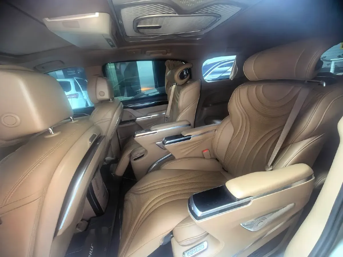 2021 Buick GL8 2.0T 237HP L4 9AT,autocango,china used car exporter,china ev exporter,chinese used car exporter,chinese used ev exporter