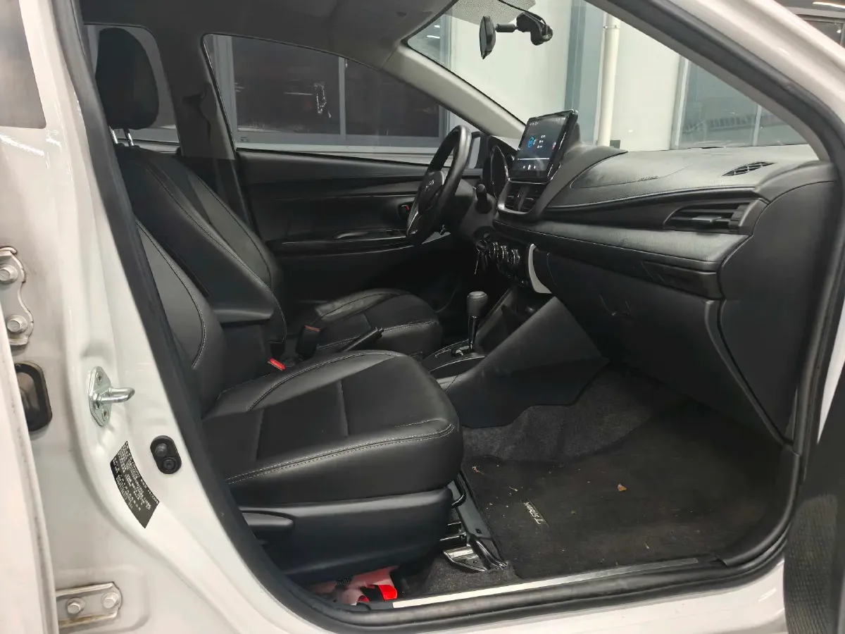 2022 Toyota Yaris L 1.5L 112HP L4 CVT,autocango,china used car exporter,china ev exporter,chinese used car exporter,chinese used ev exporter