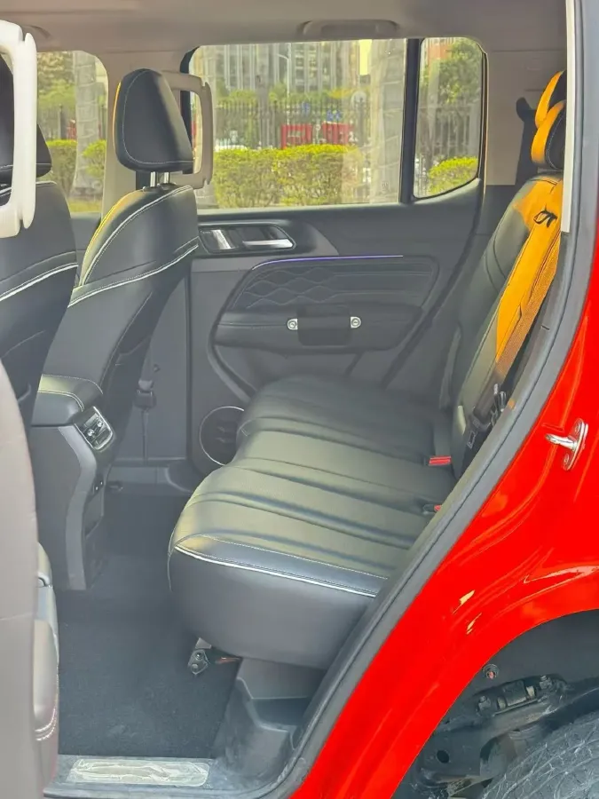 2023 Tank 300 2.0T 227HP L4 8AT,autocango,china used car exporter,china ev exporter,chinese used car exporter,chinese used ev exporter