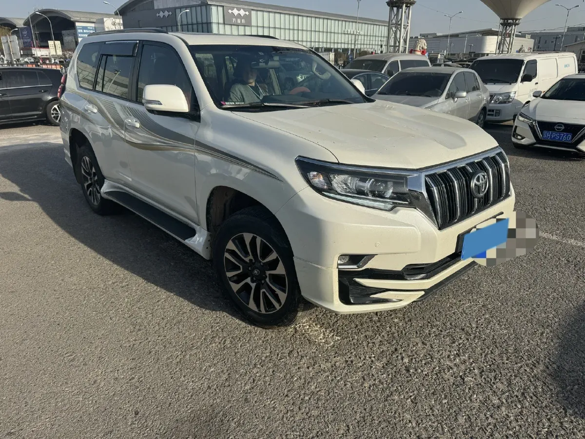 2023 Iveco DeYi 2.5T 122HP L4 6AT,autocango,china used car exporter,china ev exporter,chinese used car exporter,chinese used ev exporter