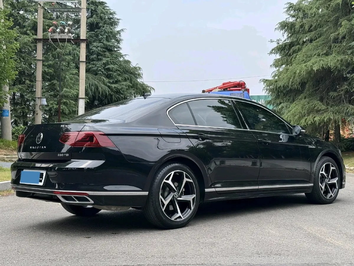 2023 Volkswagen Magotan 2.0T 186HP L4 7DCT,autocango,china used car exporter,china ev exporter,chinese used car exporter,chinese used ev exporter