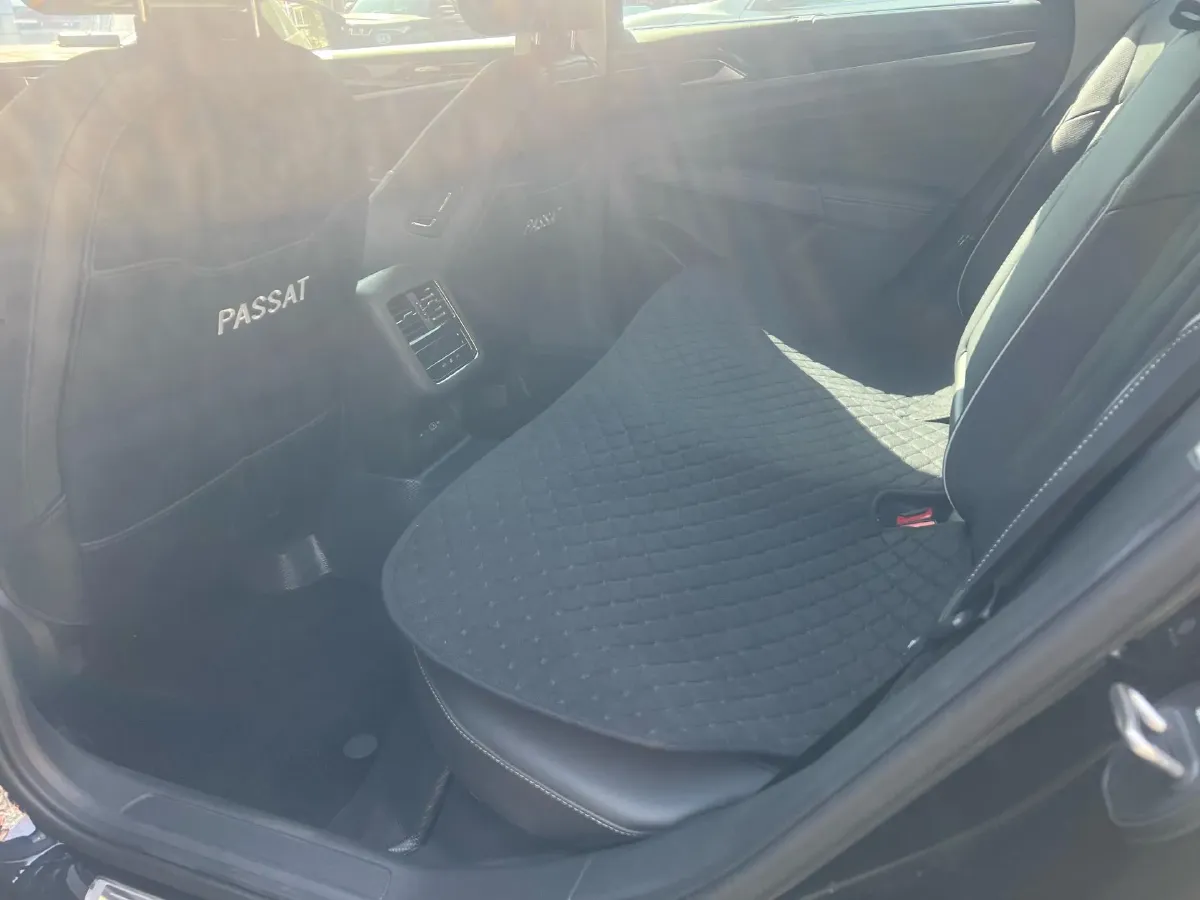 2022 Xpeng P7 BEV 60.2KWH,autocango,china used car exporter,china ev exporter,chinese used car exporter,chinese used ev exporter