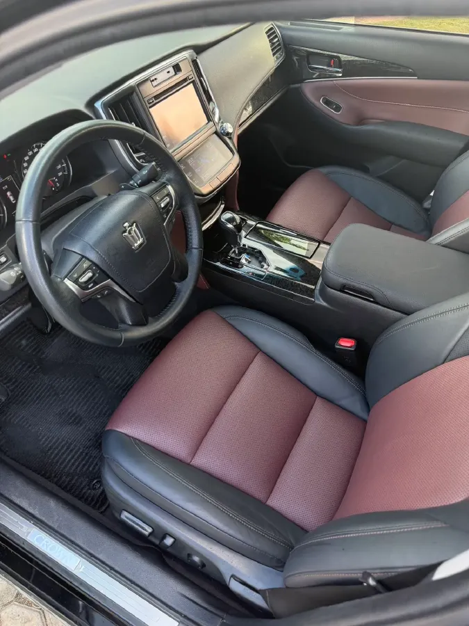 2018 Toyota Highlander 2.0T 220HP L4 6AT,autocango,china used car exporter,china ev exporter,chinese used car exporter,chinese used ev exporter