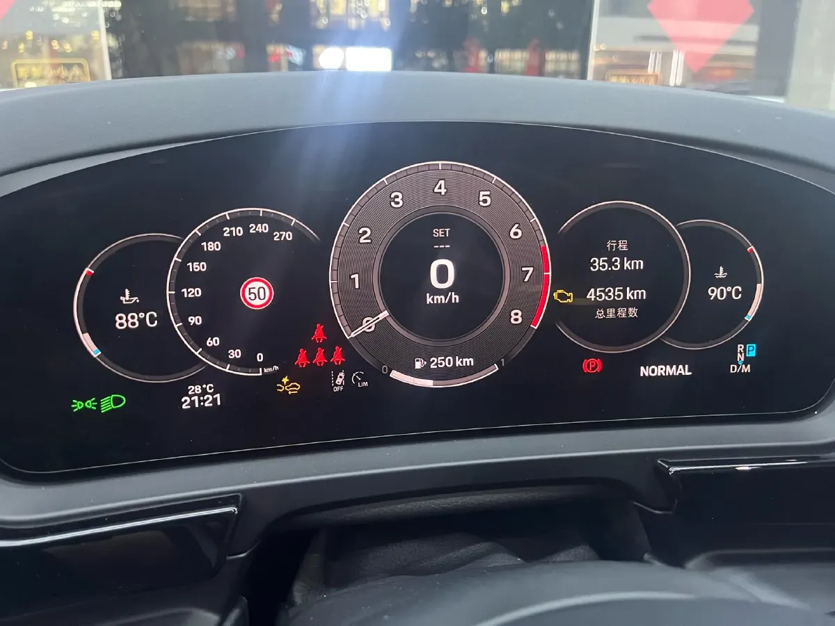 2025 Porsche Cayenne 3.0T 354HP V6 8AT,autocango,china used car exporter,china ev exporter,chinese used car exporter,chinese used ev exporter