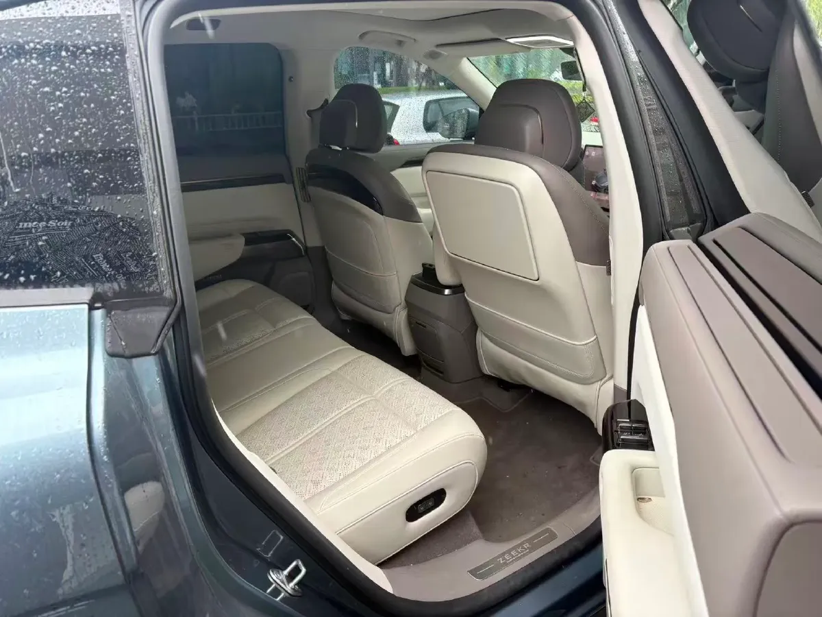 2025 Zeekr 7X BEV 100KWH,autocango,china used car exporter,china ev exporter,chinese used car exporter,chinese used ev exporter