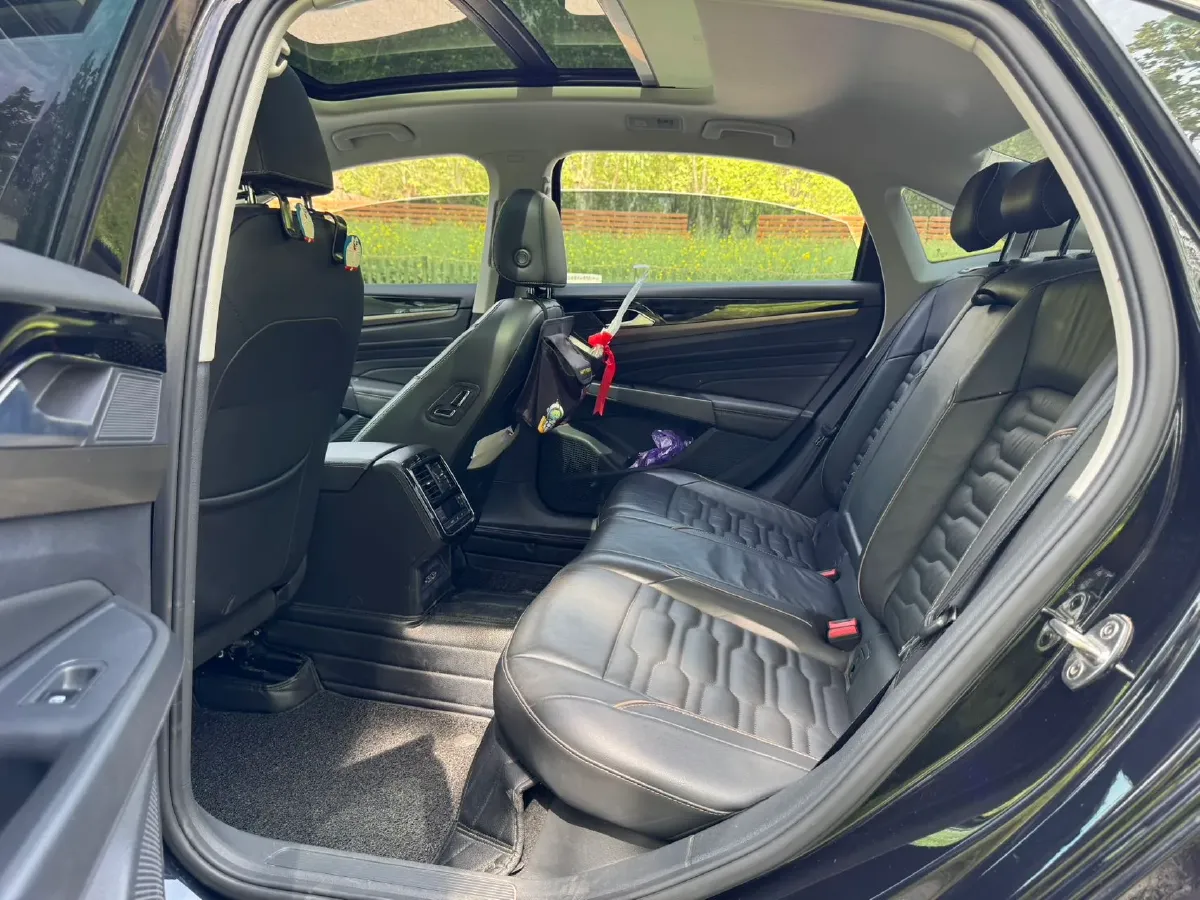 2019 Skoda Kodiak 2.0T 186HP L4 7DCT,autocango,china used car exporter,china ev exporter,chinese used car exporter,chinese used ev exporter