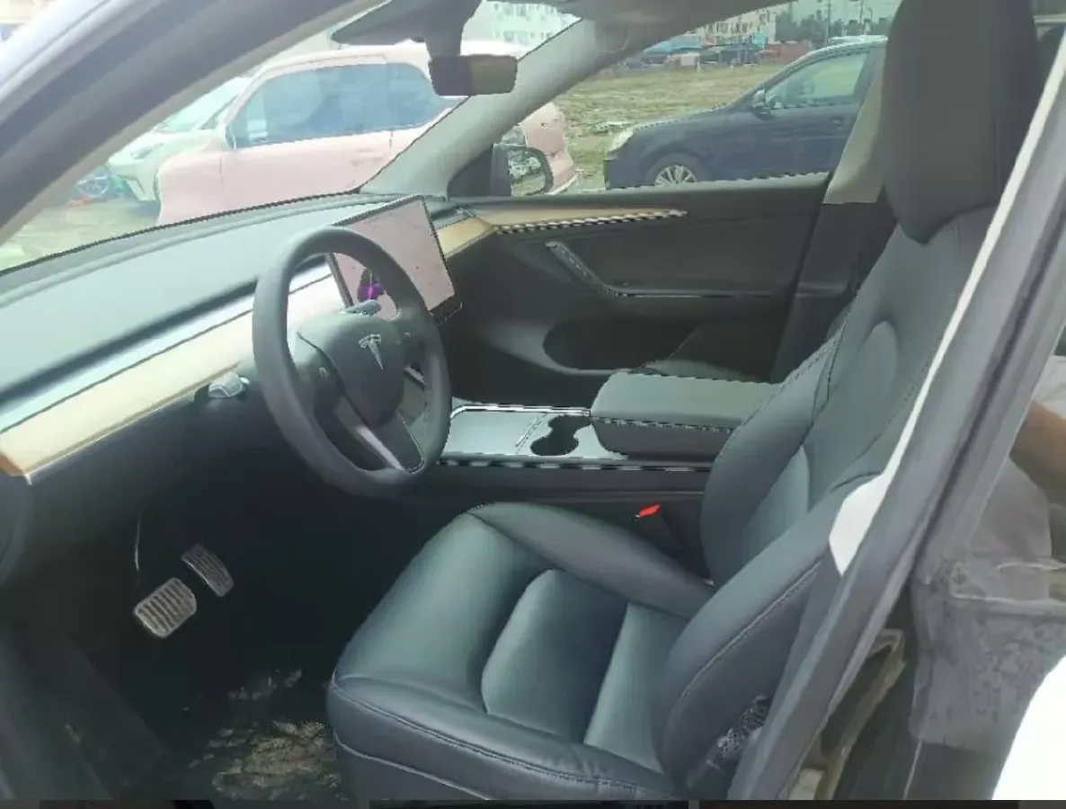 2021 MINI COUNTRYMAN 1.5T 136HP L3 8AT,autocango,china used car exporter,china ev exporter,chinese used car exporter,chinese used ev exporter