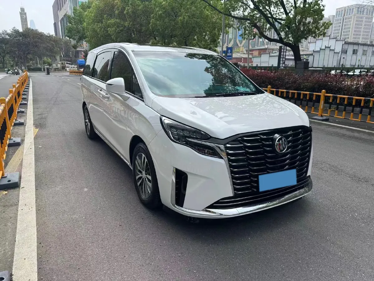 2023 Buick GL8 2.0T 237HP L4 9AT,autocango,china used car exporter,china ev exporter,chinese used car exporter,chinese used ev exporter