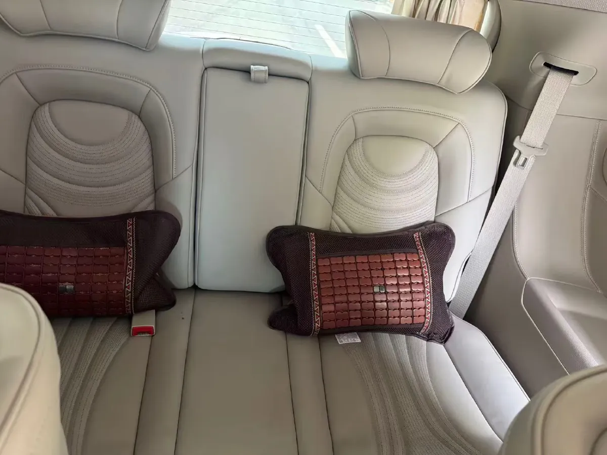 2023 Buick GL8 2.0T 237HP L4 9AT,autocango,china used car exporter,china ev exporter,chinese used car exporter,chinese used ev exporter